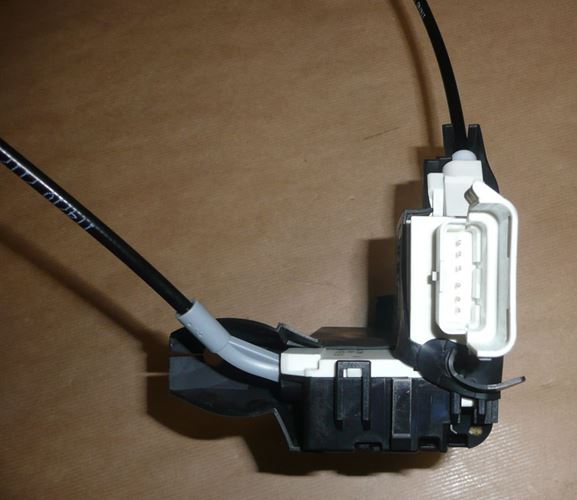 Zamek drzwi Citroen C4 Coupe przód prawy