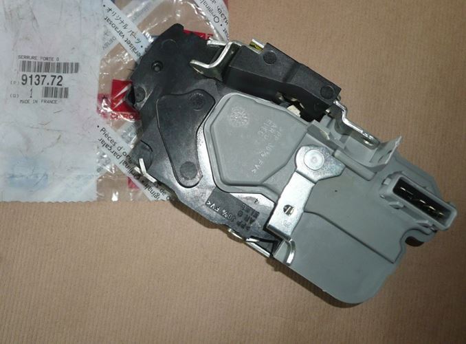 Zamek drzwi Peugeot 206 tył lewy