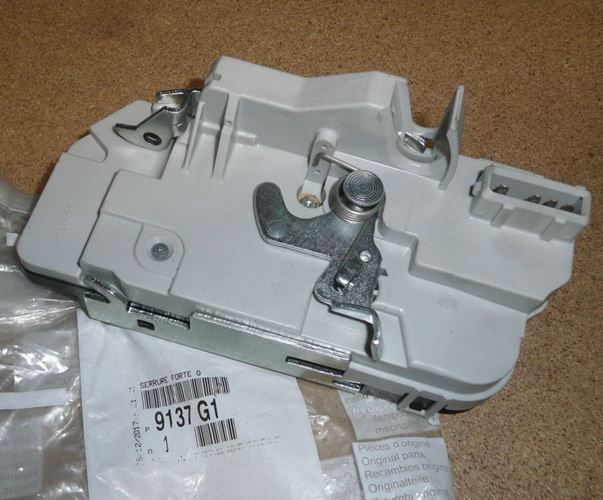 Zamek drzwi Peugeot 206 tył