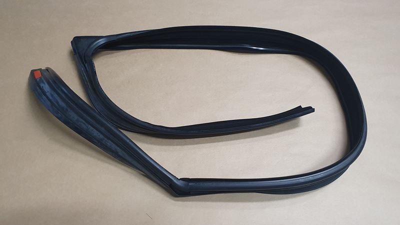 Prowadnica Szyby Lewa Peugeot 607