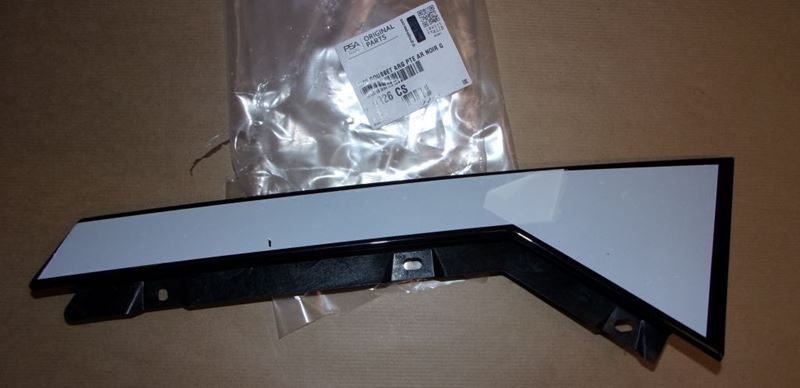 Listwa drzwi maskownica Peugeot 508 lewa