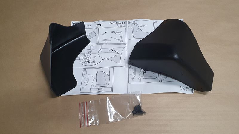 Chlapacze Tył Peugeot 307