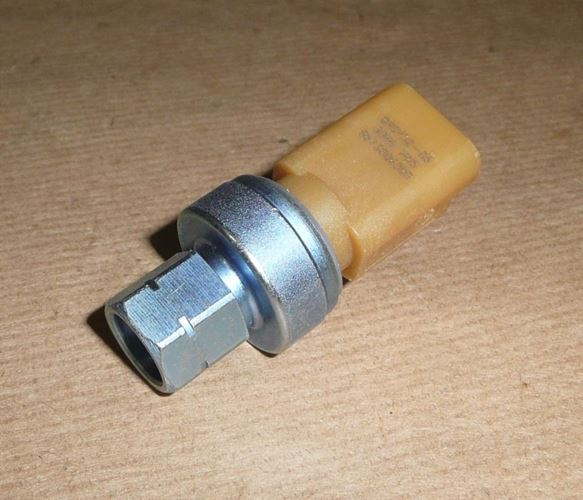 Czujnik ciśnienia klimatyzacji Citroen C2 C5 C8 Peugeot 207 307