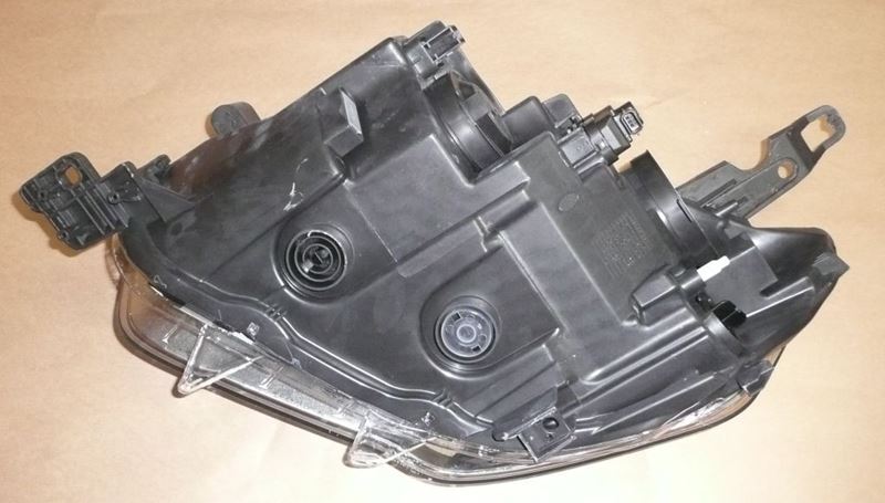 Reflektor Citroen C-Elysee prawy