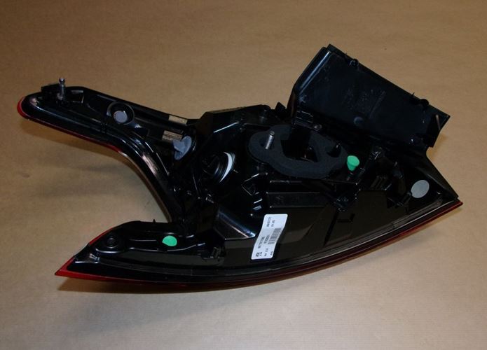Lampa tylna Peugeot 308 II prawa