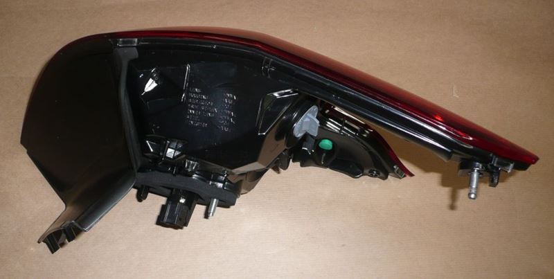 Lampa tylna Peugeot 308 II lewa