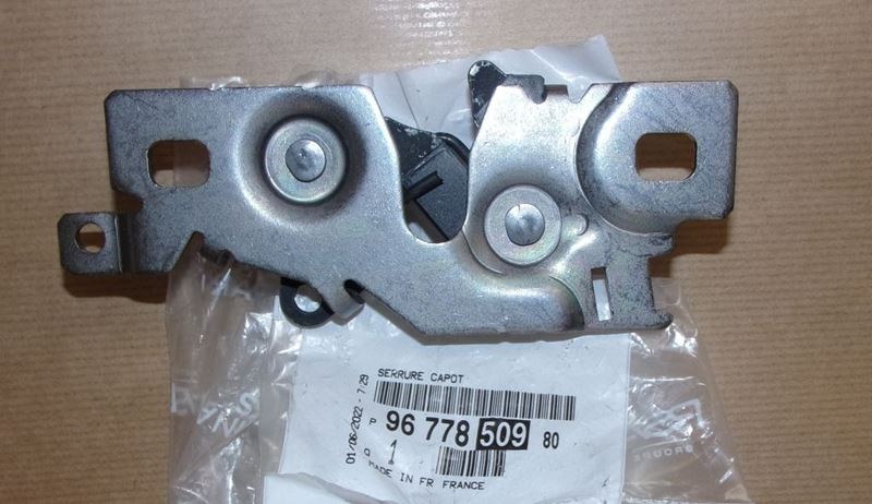 Zamek maski pokrywy silnika Peugeot 308 II