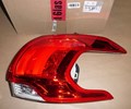 Lampa tylna Peugeot 2008 prawa
