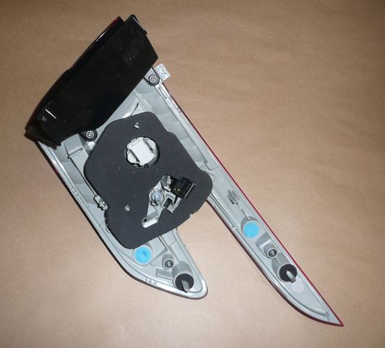 Lampa tylna Peugeot 308 prawa
