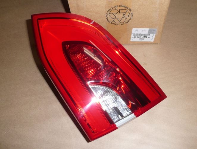 Lampa tylna Peugeot 308 prawa