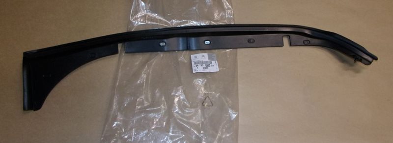 Uszczelka drzwi Citroen C4 Picasso II przód prawa