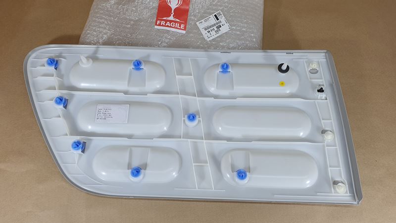 Listwa Drzwi Oryginał Citroen C4 Cactus Tył Lewa