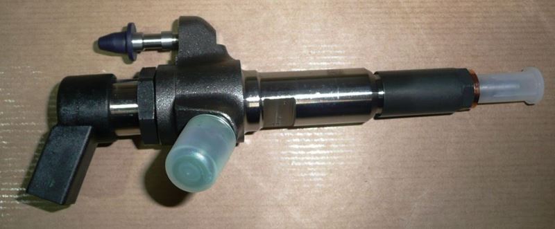 Wtryskiwacz Citroen C4 C5 Peugeot 3008 4008 1.6 Blue Hdi