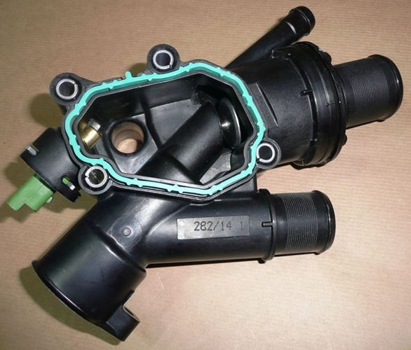 Obudowa termostatu Citroen C4 C5 X7 Peugeot 308 407