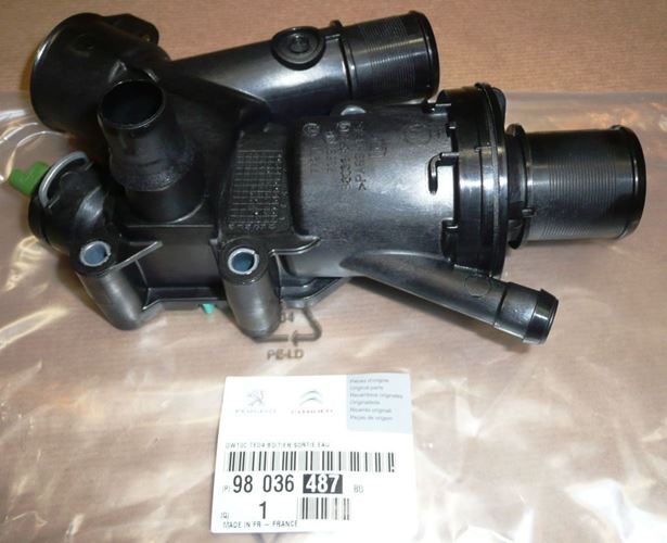 Obudowa termostatu Citroen C4 C5 X7 Peugeot 308 407