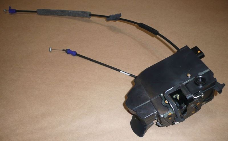 Zamek drzwi Citroen C4 Picasso przód lewy