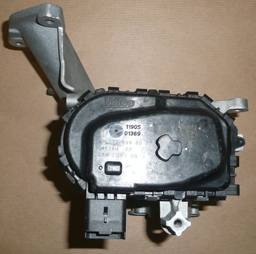 Zawór EGR Citroen Berlingo C3 Peugeot 208 301 1.6 HDi