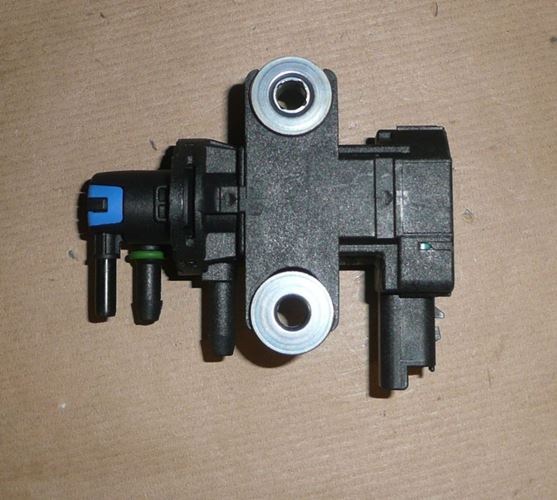 Elektrozawór turbo Citroen C4 C5 X7 Peugeot 3008 308
