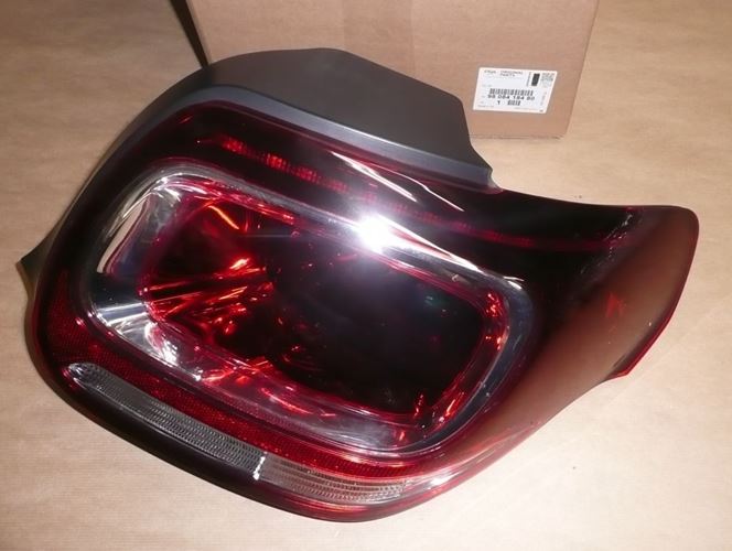 Lampa tylna Citroen DS3 prawa
