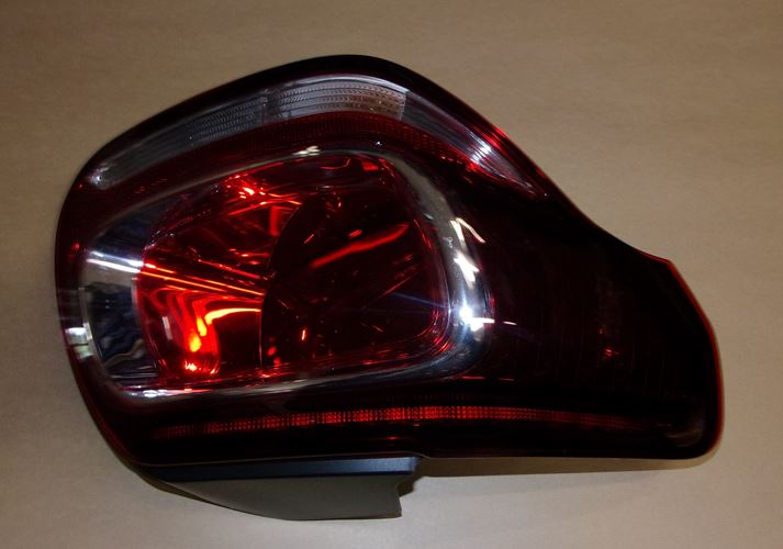 Lampa tylna Citroen DS3 lewa