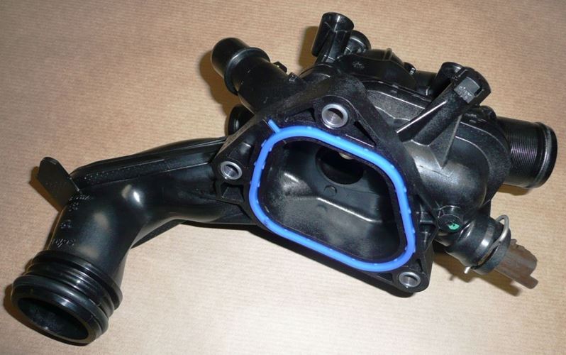 Obudowa termostatu Citroen C3 C4 DS3 Peugeot 207 208