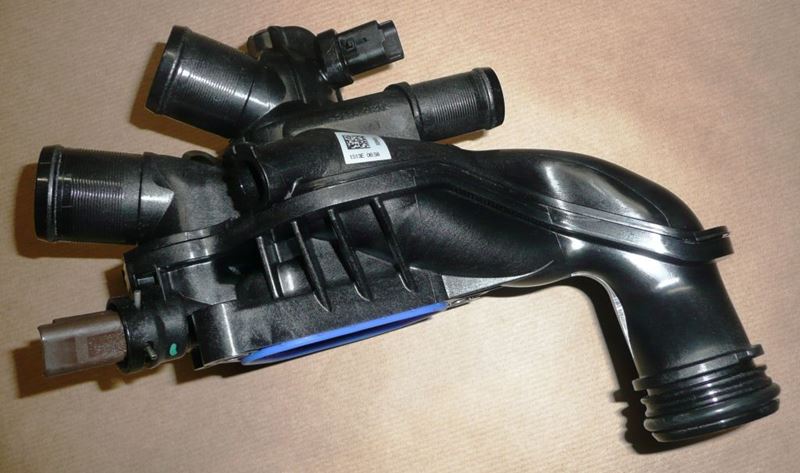 Obudowa termostatu Citroen C3 C4 DS3 Peugeot 207 208