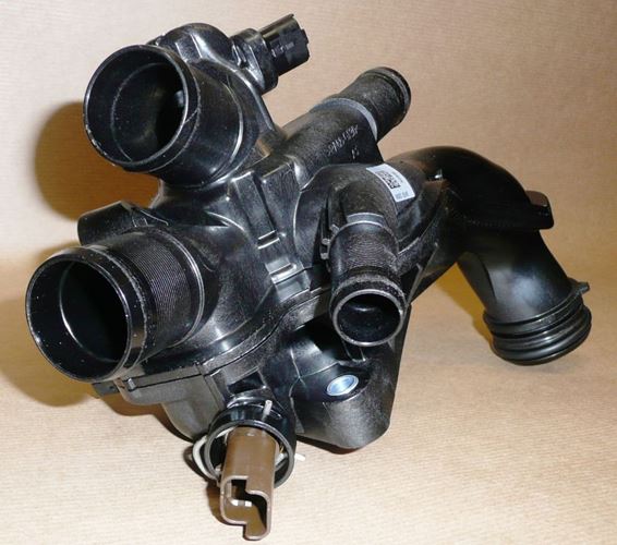Obudowa termostatu Citroen C4 Peugeot 207 208 1.6 THP