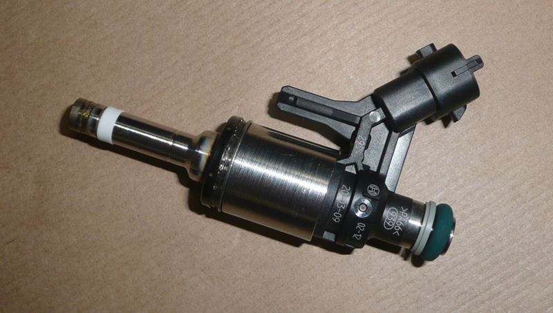 Wtryskiwacz Citroen C4 Picasso II Peugeot 308 1.6 THP