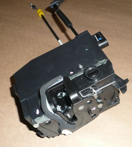 ZAMEK DRZWI P 308 TYŁ LEWY