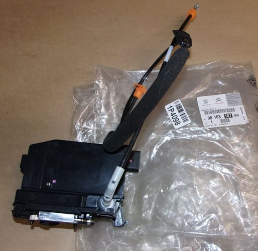 Zamek drzwi Citroen C4 Picasso prawy tył