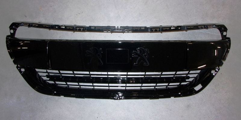 Atrapa grill przód Peugeot 208