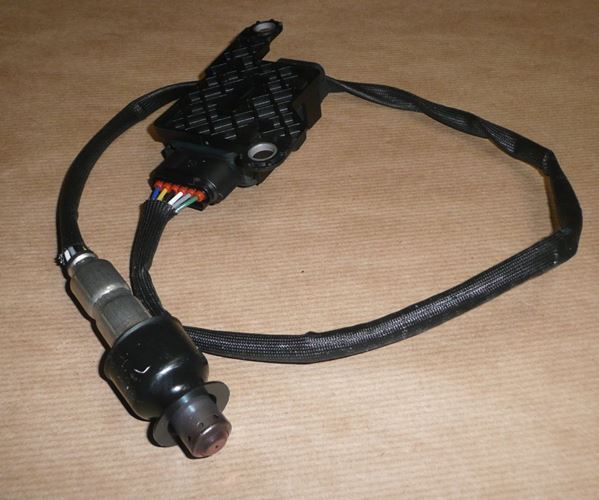 Sonda czujnik tlenku azotu NOx Citroen Berlingo C4 Peugeot 208 1.6 HDi