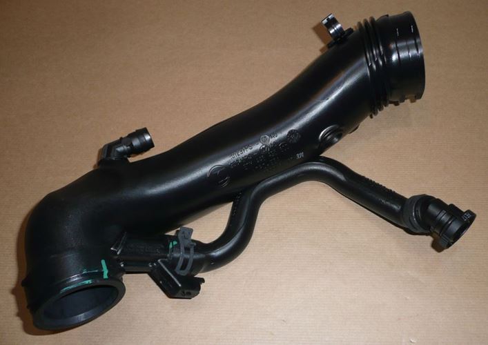 Przewód dolotowy Citroen C4 Citroen C5 (X7) Peugeot 207 1.6 THP