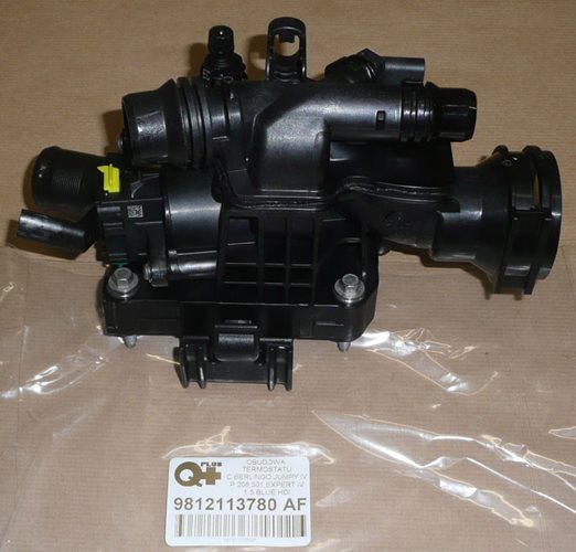 Obudowa termostatu Citroen C3 Peugeot 208 1.5 Blue Hdi