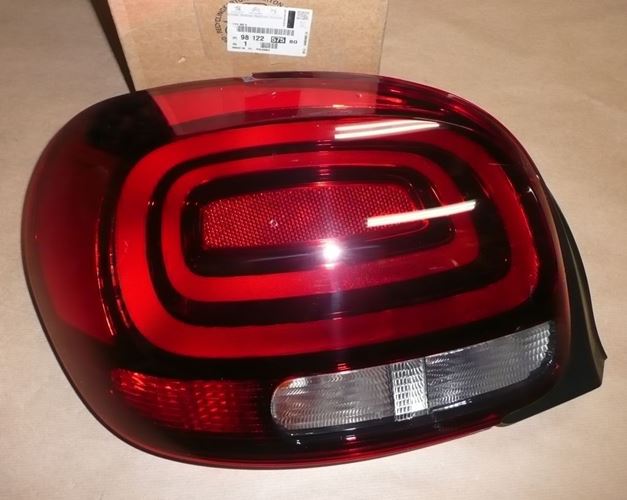 Lampa tylna Citroen C3 III lewa