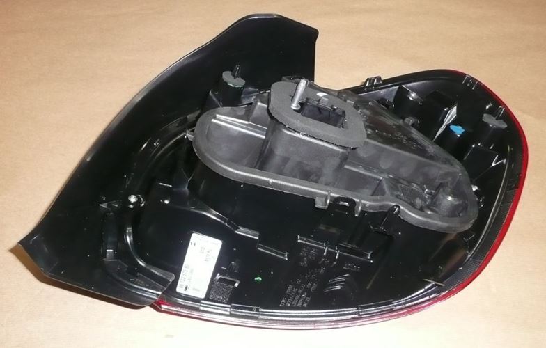 Lampa tylna Citroen C3 III lewa