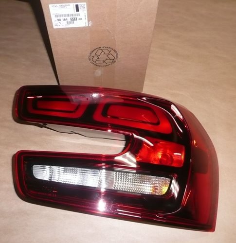 Lampa tylna Citroen C4 Picasso II prawa