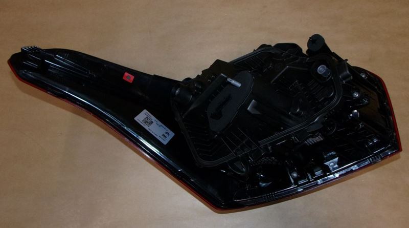 Lampa tylna Citroen C-Elysee prawa