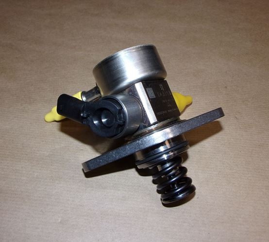 Pompa paliwa Citroen C3 Peugeot 2008 3008 1.2 Thp