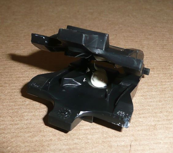 Spinka pedału sprzęgła Citroen C4 Picasso Peugeot 308