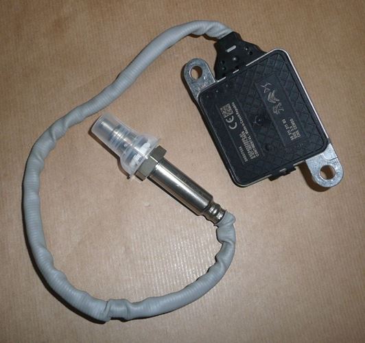 Sonda czujnik tlenku azotu NOx Citroen C5 X7 Peugeot 3008 5008 1.6 HDi