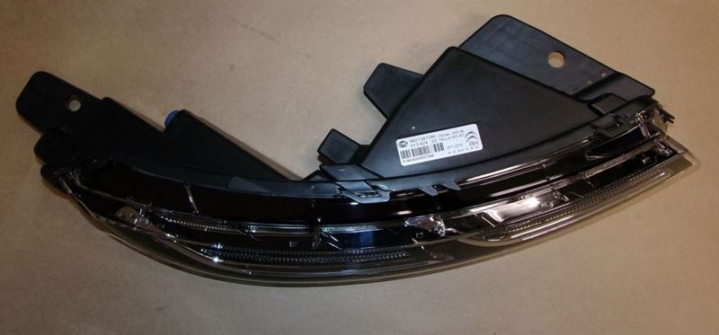 Lampa jazdy dziennej LED Citroen C4 Cactus prawe
