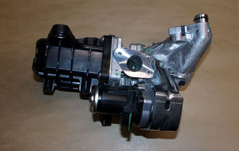 Zawór EGR pasuje do: CITROEN C4 GRAND PICASSO II, C4 II, C4 PICASSO II, C4 SPACETOURER, C5 AIRCROSS,