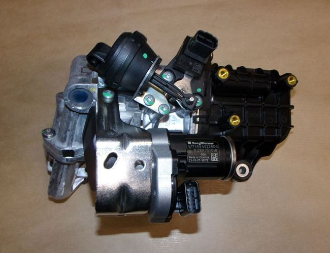 Zawór EGR pasuje do: CITROEN C4 GRAND PICASSO II, C4 II, C4 PICASSO II, C4 SPACETOURER, C5 AIRCROSS,