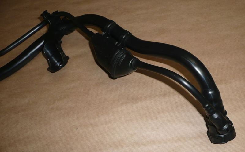 Wlew mocznika Citroen C3 Peugeot 208 2008 301