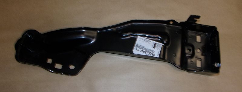 MOCOWANIE PASA P 208 PRZÓD LEWE