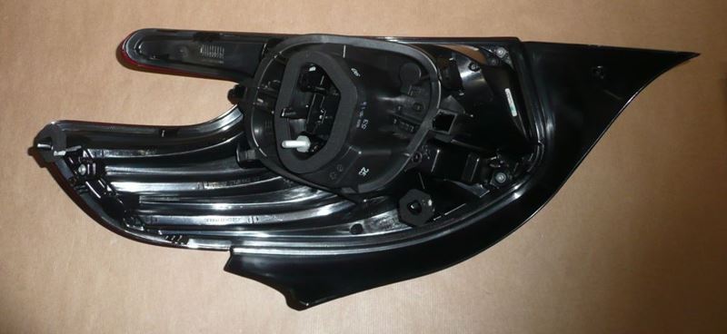 Lampa tylna zespolona Peugeot 208 facelift lewa