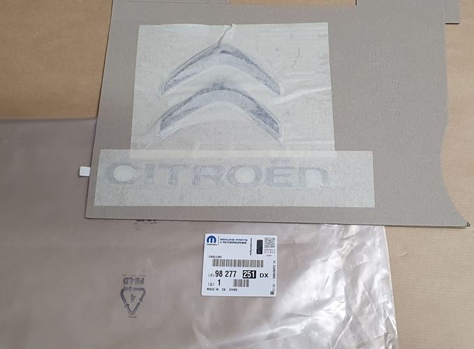Emblemat Citroen Berlingo III