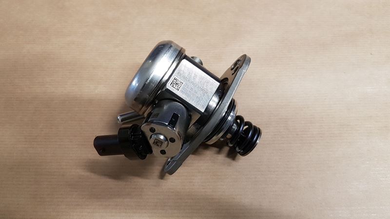Pompa wtryskowa Peugeot 208 1.2 Thp