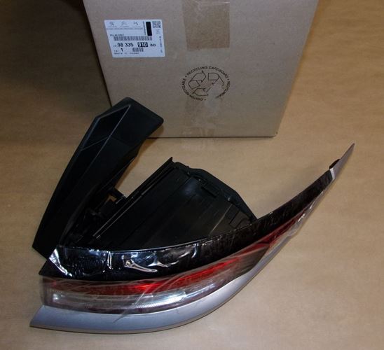 Lampa tylna Citroen DS3 Crossback prawa